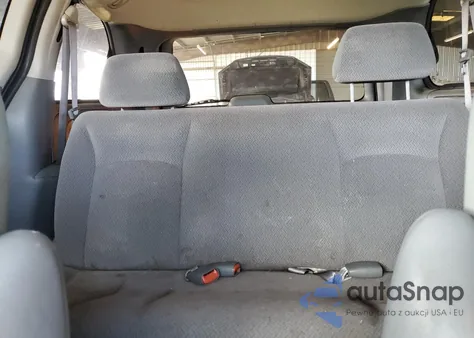 2006 Chrysler Town & Country из США, поврежденный, VIN 1A4GP45R46B702807